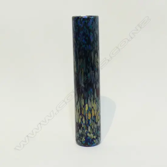 ISLE OF WHITE IRIDESCENT ART GLASS VASE H.245mm