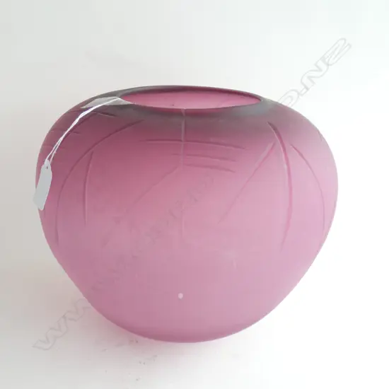 LARGE GARY NASH WHEEL CUT PINK GLASS BOWL - SIGNED & DATED '15 H.225mm