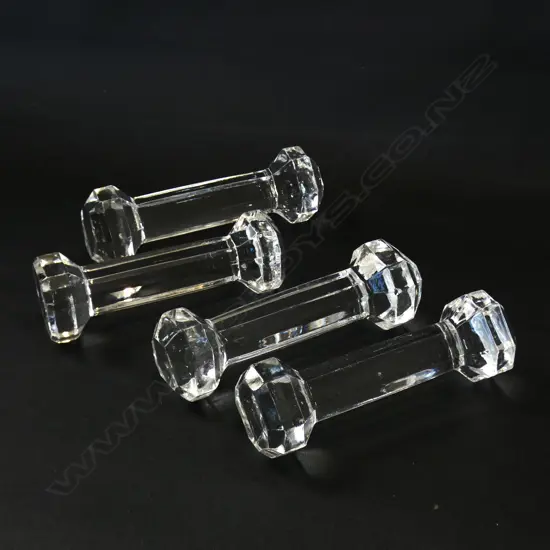 2 PAIR CRYSTAL KNIFE RESTS