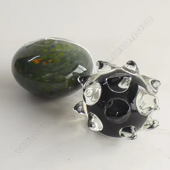 2 ART GLASS PAPERWEIGHTS; GARY NASH 2000 100mm dia + OTHER SIGNED 'KB 2010' 