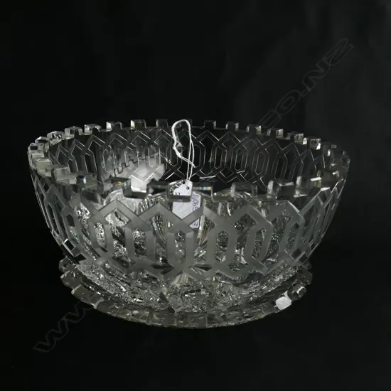 ORNATE CUT CRYSTAL GLASS BOWL (DIA 205MM) & PLATE