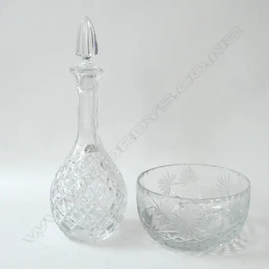 ENGLISH CRYSTAL BOWL (DIA 175MM) & CRYSTAL DECANTER