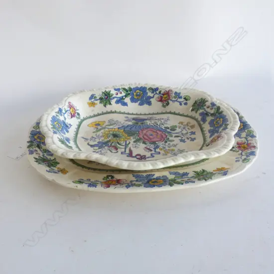 MASONS STRATHMORE LG ASHET (L345MM) + SHALLOW FLUTED DISH (L 290MM) DISH HAS SOME BRUISING