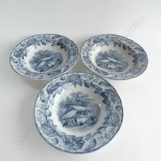 3 VINTAGE COPELAND BLUE & WHITE COW PATTERN SHALLOW BOWLS DIA 255MM