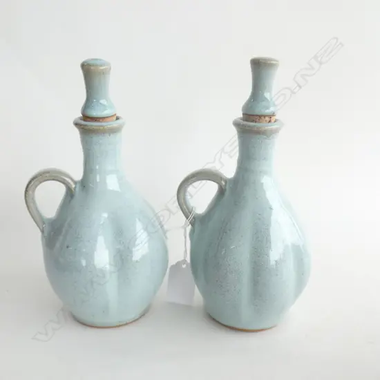PETER STICHBURY PR OIL BOTTLES CELDON GLAZE H.200mm