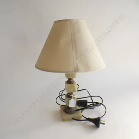 LAMP; BRASS & ONYX CUBES H.370mm