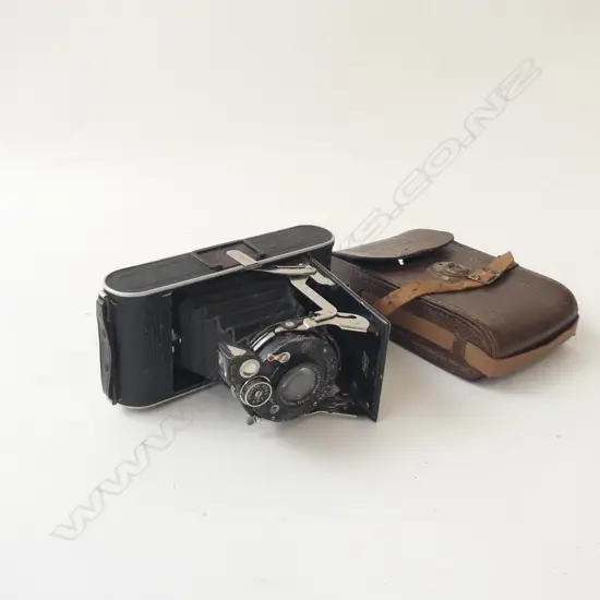VINTAGE VOLLENDA FOLDING CAMERA WITH CASE STITCHING COMING APART