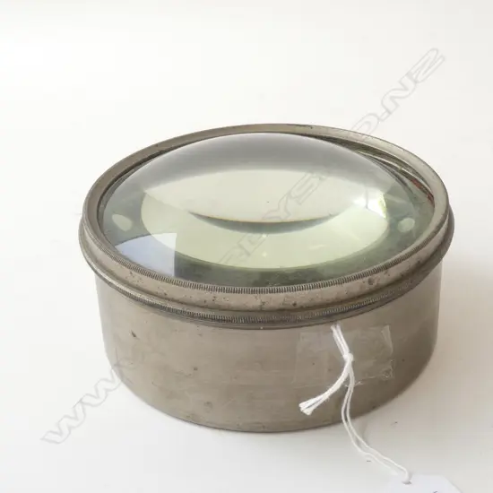 LARGE METAL CASED MAGNIFYING GLASS DIA 150MM