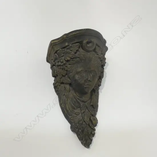 VINTAGE MAIDEN HEAD CONCRETE CORBEL H.270mm