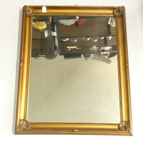 GILT FRAMED MIRROR 650x480mm