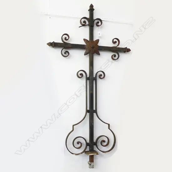 LARGE VINTAGE CAST IRON CROSS H.1140mm
