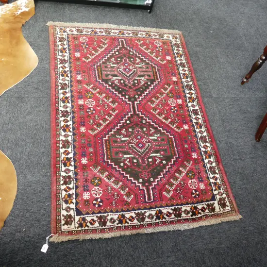RED HAND WOVEN RUG 1500 X 1000MM