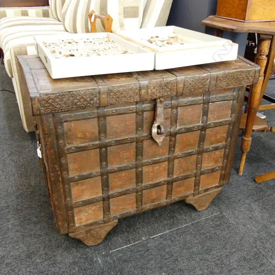 19thC RUSTIC INDIAN HARDWOOD RAJASTHANI DOWRIE BOX w. IRON STRAPPING DETAIL ON CASTORS 760x520x640mm