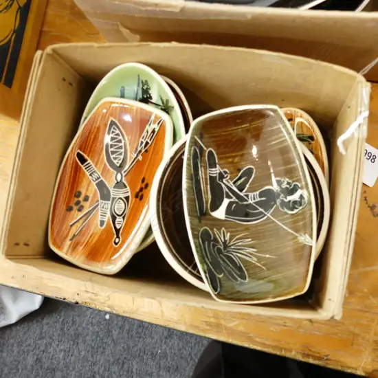 BOX ASST AUSTRALIAN POTTERY SM DISHES 