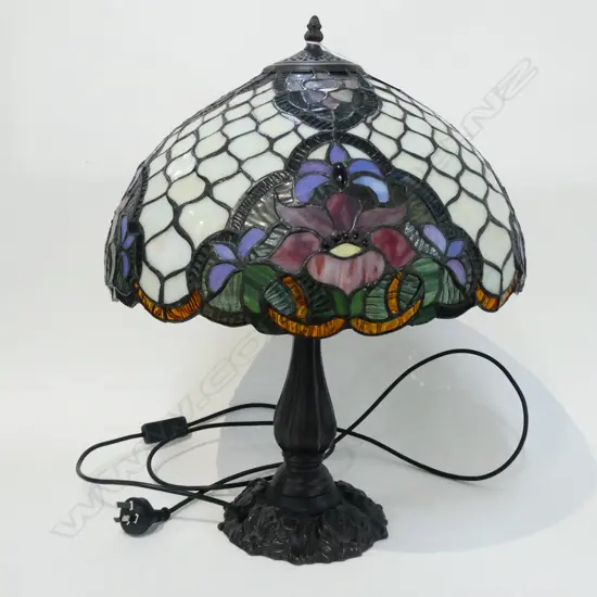 LARGE TIFFANY STYLE LAMP H.550mm