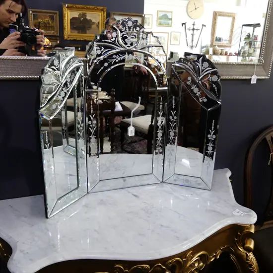 VENETIAN STYLE TRIPLE DRESSER MIRROR H.630mm