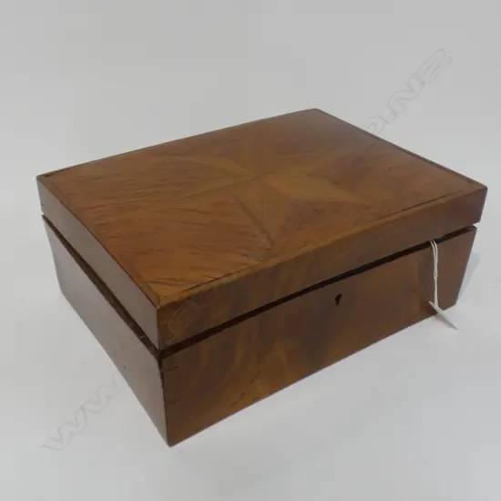 COLONIAL NATIVE NZ TIMBER INLAID BOX, MOTTLE KAURI ETC 290 X 220 X 125MM