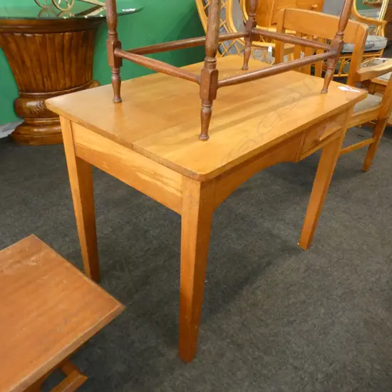 WOODEN 1- DRAWER SIDE TABLE L 910MM