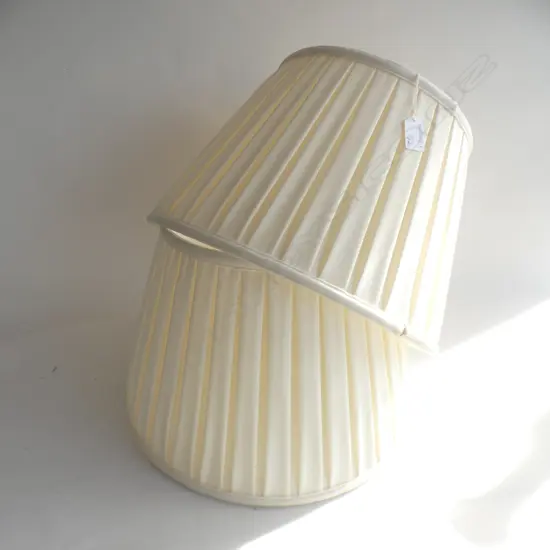 PR QUALITY PLEATED WHITE LAMP SHADES H.270mm...