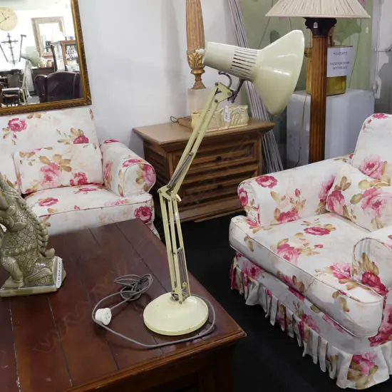 CREAM PAINTED ANGELPOISE LAMP