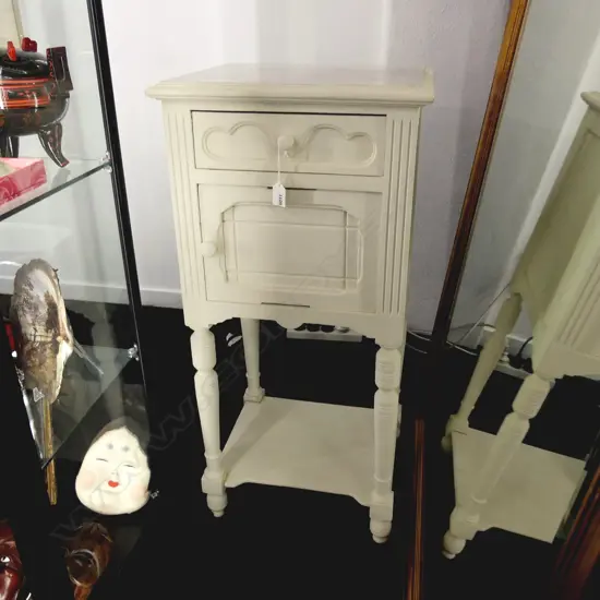 WHITE PAINTED MARBLE TOPPED SIDE TABLE H.870mm