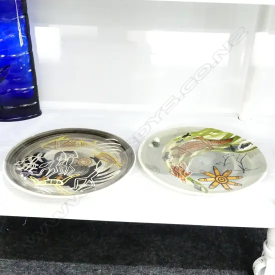 TWO MARTIN BOYD SIGNED ABORIGINAL DESIGN PLATES DIA 260MM (1 HAS A STAR CRACK TO BASE)