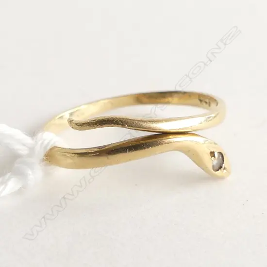 14CT GOLD SNAKE RING 1.3gms