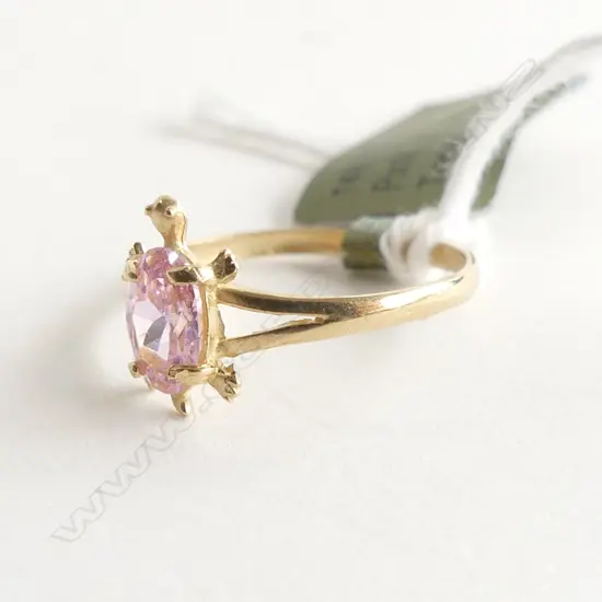 14CT YG PINK TOPAZ ? RING 0.7 GRAMS