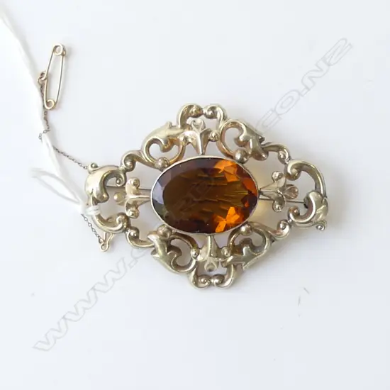 VICTORIAN GOLD PLATED CITRINE? BROOCH