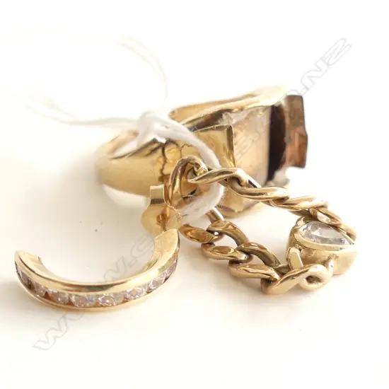 3 9ct JEWELLERY PCES/SCRAP 7.57gms incls chain finger ring w diamond