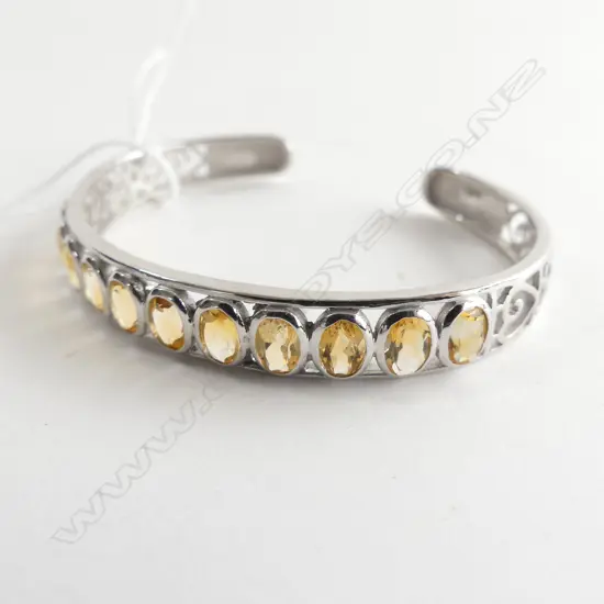 STG & CITRINE BANGLE 10 GRAMS