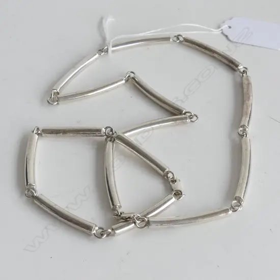 SILVER TONE SOLID LINK CHAIN NECKLACE & BRACELET