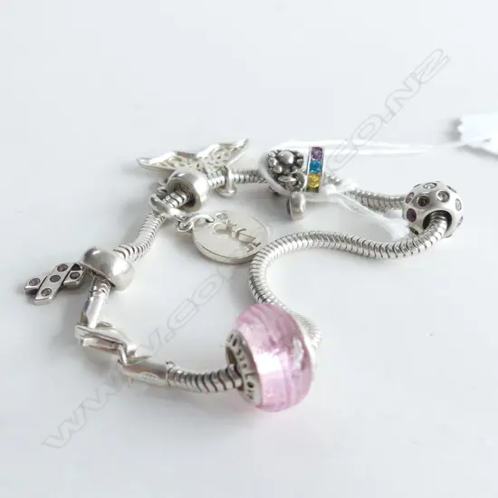 SILVER LOVELINKS CHARM BRACELET