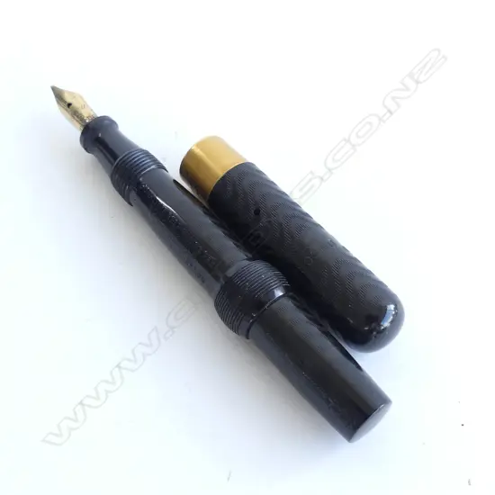 ART DECO BAKELITE CONKLINS SELF-FILLING FOUNTAIN PEN