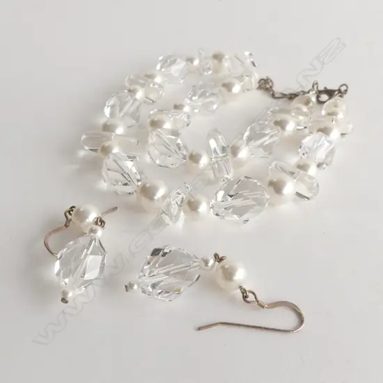 3 PC SET - FAUX PEARL & FACET CUT CRYSTAL NECKLACE (210MM) &  DROP EARRINGS 