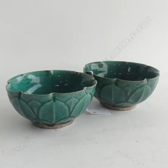 TWO CHINESE QING BOWLS DIA 120MM