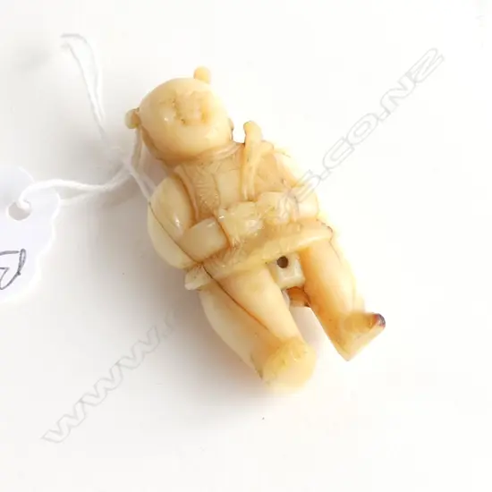 OLD CHINESE MARINE IVORY NETSUKE