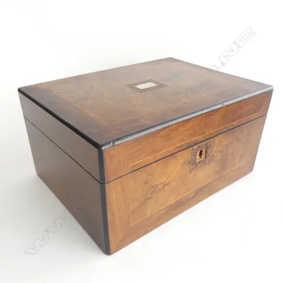 ANTIQUE INLAID LIDDED BOX w. PULL OUT TRAY W.300mm