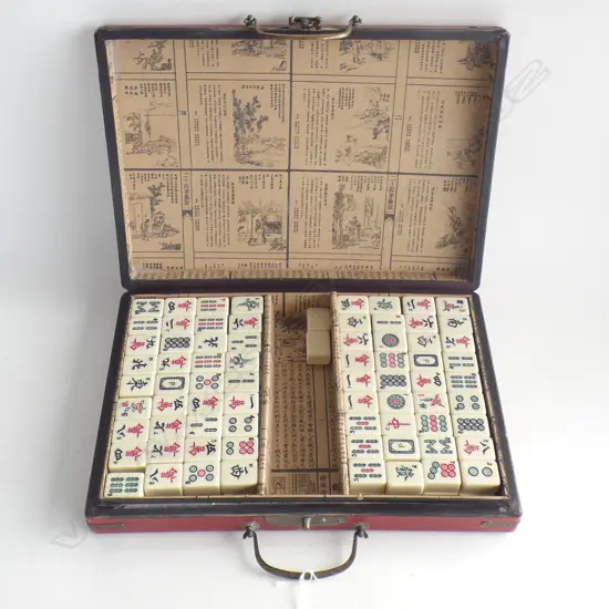 VINTAGE STYLE MAH JONG SET IN RED CASE w. DRAGON DESIGN