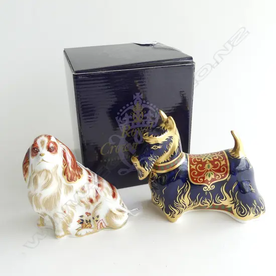 2 ROYAL CROWN DERBY CAVALIER KING CHARLES SPANIEL & SCOTTISH TERRIER PAPERWEIGHTS, SCOT w. BOX H.100mm