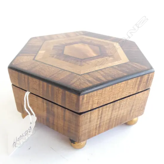HEXAGONAL INLAID BOX W 120mm
