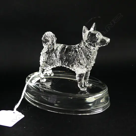 NORWEGIAN ELK HOUND GLASS PAPERWEIGHT - SIGNED & DATED 'NEIL HARRIS 2017'