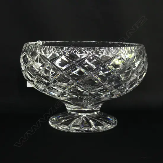 HEAVY CRYSTAL CUT FOOTED BOWL DIA 200MM