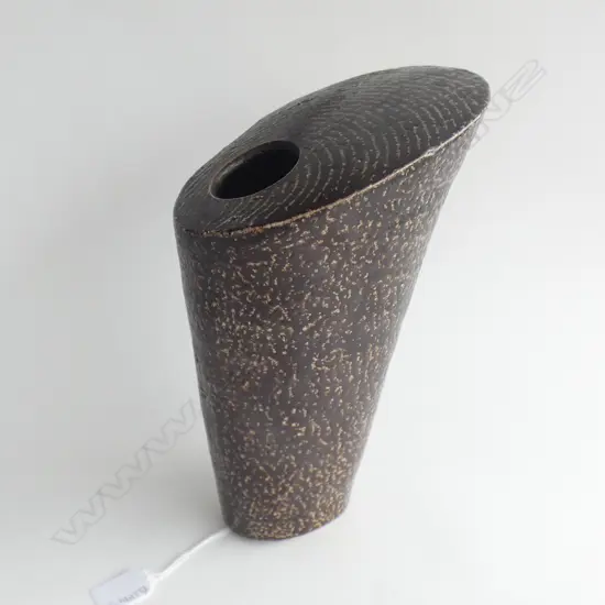 MODERN HEAVILY SALT GLAZED STUDIO POTTERY VASE IMPRESSED MARK TO BASE H. 280mm