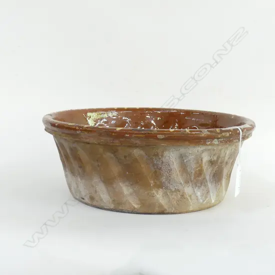 VINTAGE EUROPEAN TIN GLAZED BOWL 270mm dia