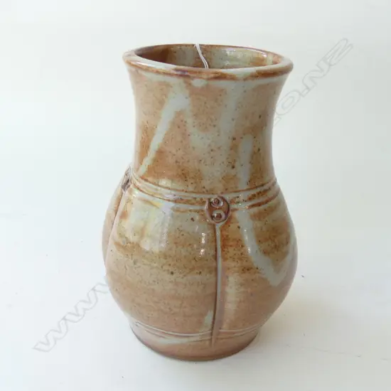 PETER STICHBURY SHINO BALUSTER LOBED VASE H.190mm