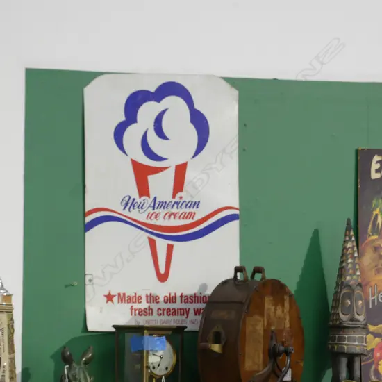 VINTAGE 'NEW AMERICAN ICE CREAM' TIN SIGN 680x450mm