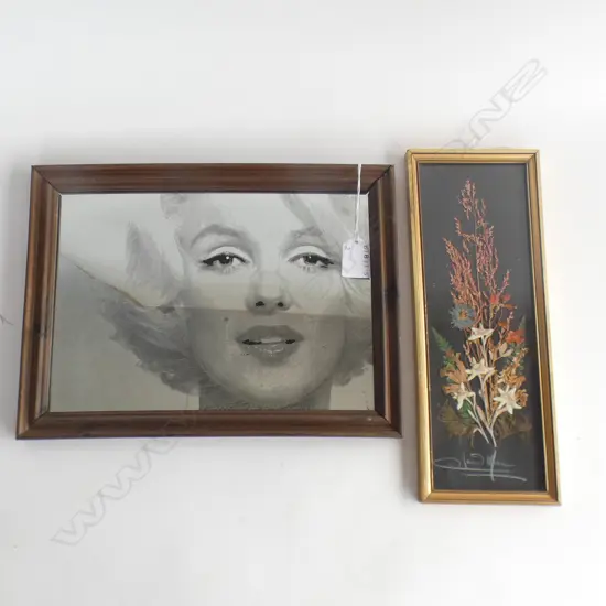 MARILYN MONROE FRAMED MIRROR (235 X 310MM) + FRAMED DRIED FLOWER ART - SIGNED (275 X 90MM)