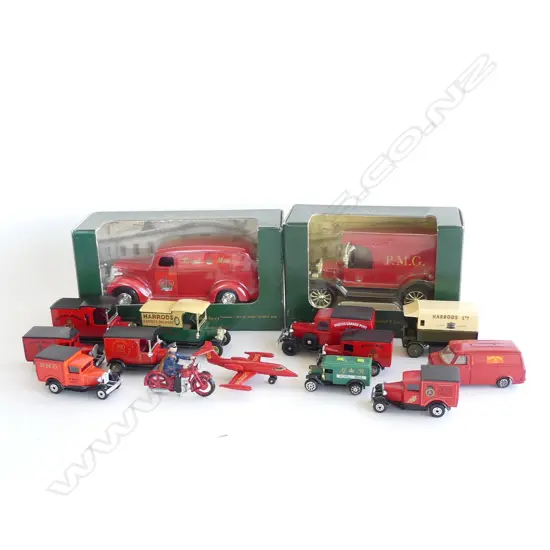 BOX LOT OF COLLECTIBLE CARS