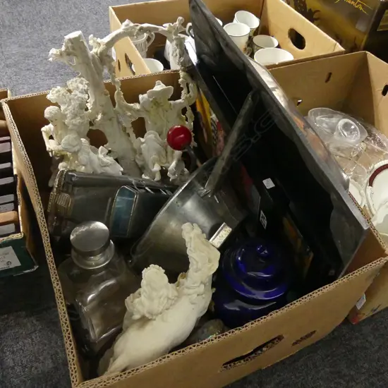 BOX LOT 3 CAPODIMONTE STYLE FIGURINES, MOULI, PRINTS ETC